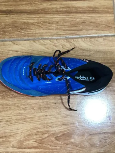 Vendo Futsal, Society e tênis diversos