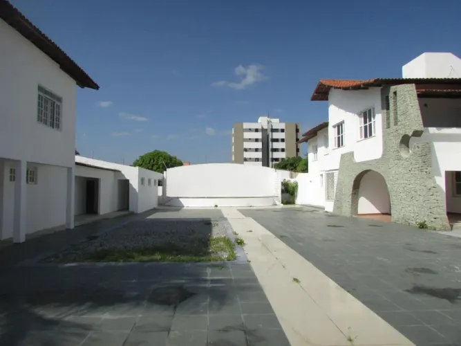 Casa à venda, 1065 m² por R$ 1.700.000,00 - Cocó - Fortaleza/CE