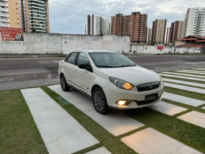 Fiat Grand Siena Essen.sublime Dual. 1.6 Flex 2014