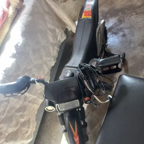Vendo esta motinha eletrônica