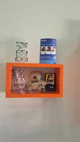 Ótica completa com ou sem o estoque