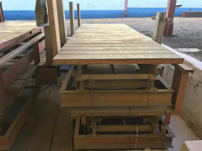 Balança mecânica com plataforma de 3 ton.