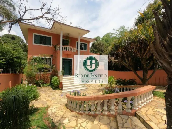 Casa com 4 dormitórios à venda, 400 m² por R$ 1.900.000,00 - Bianucci - Poços de Caldas/MG