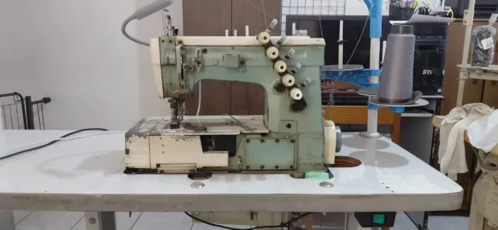 Máquina Galoneira Industrial Kansai Special Japonesa - Com Mesa e Motor