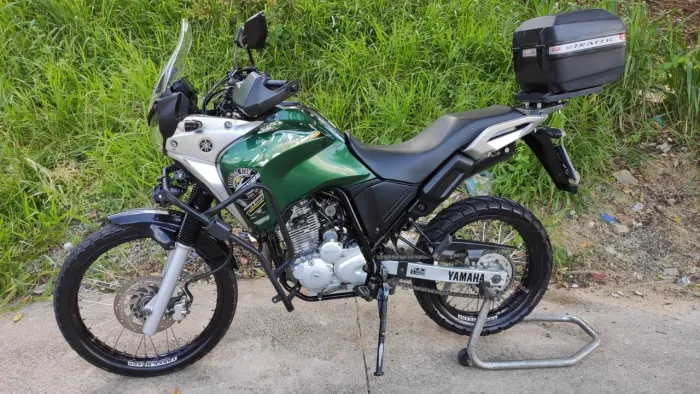 Tenere 250