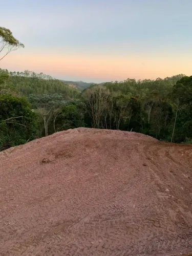 Terreno 3000m2 - Pedra Azul - Região parque do China