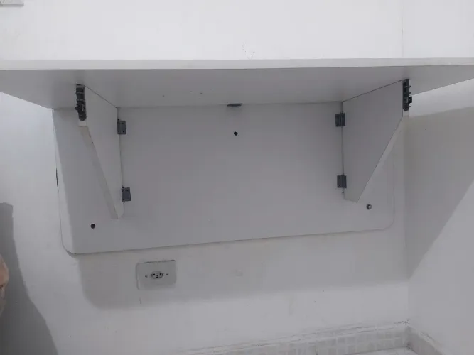 Mesa Retrátil de Parede