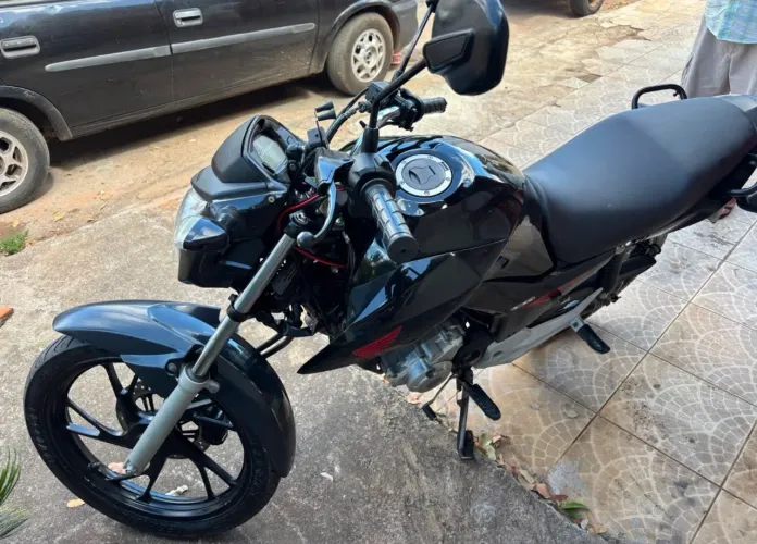 VENDE-SE MOTO 160 2020
