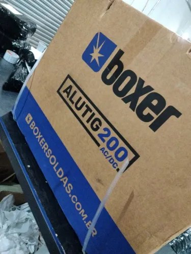 Máquina de solda BOXER ALUTIG 200 bivolt nova
