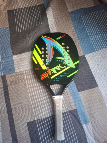 Raquete beach tennis shark tour (acompanha raqueteira)