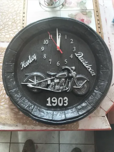 Relogio de parede em gesso