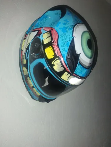 Vende-se capacete bom estado #56