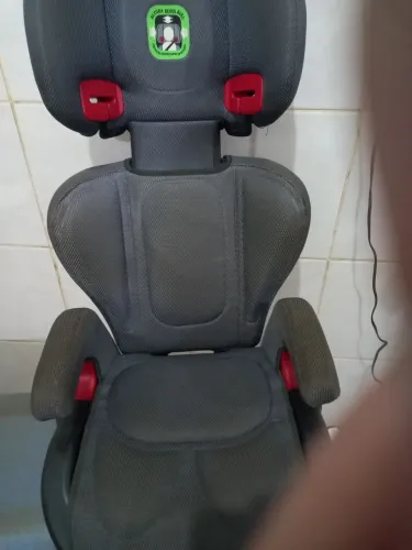 Vende-se Cadeira de Criança !