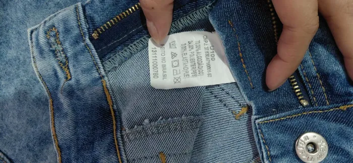 Shorts jeans feminino (usado).