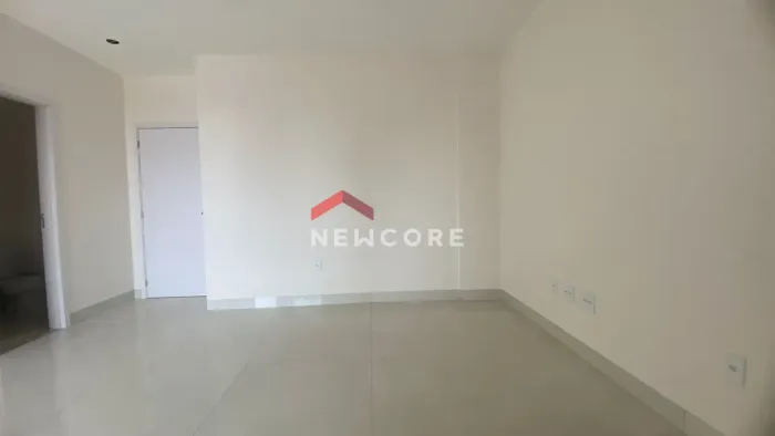 Apartamento em Avenida José Paes de Almeida - Santa Mônica - Uberlândia/MG