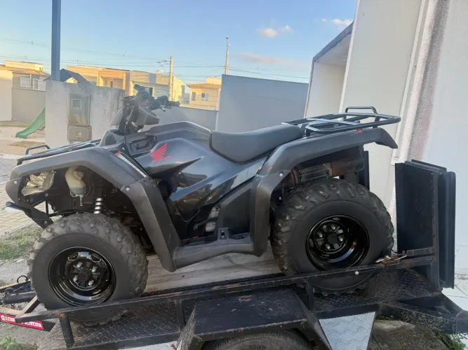 Quadriciclo super novo 2800 rodados