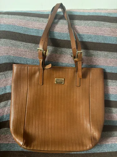 Bolsa de couro usada da marca Smartbag 