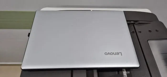 Notebook Lenovo core i5 - 6ª Geração - 8 GB DDR4 - SSD 250 Giga - GPU 920MX 2 Gb