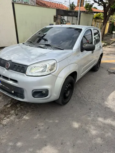 Fiat Uno Attractive 1.0 EVO Fire Flex 8V 5P 2015