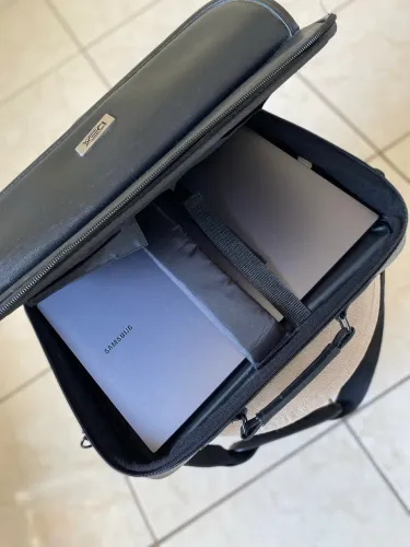 Vendo notebook Samsung Book 550XDA.