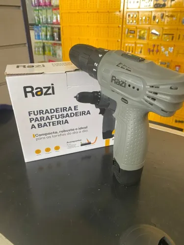 PARAFUSADEIRA A BATERIA 12V RAZI C/ BATERIA, CARREGADOR E ACESSÓRIOS