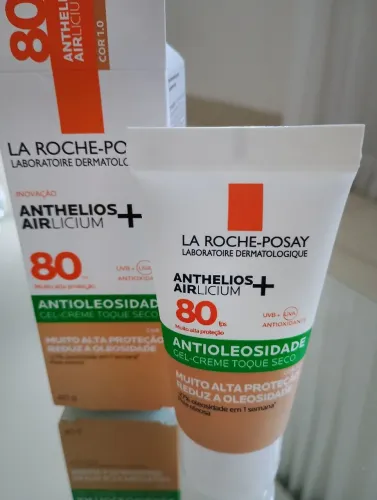 Protetor Solar Facial Anthelios Airlicium + fps 80 Com Cor 1.0 40g 