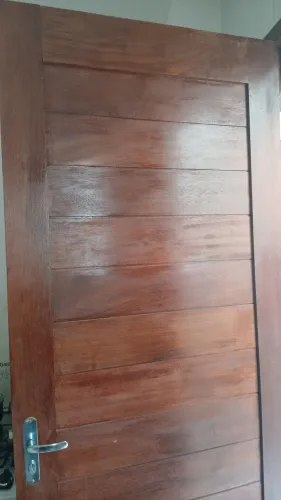 Porta maciça jatoba nova