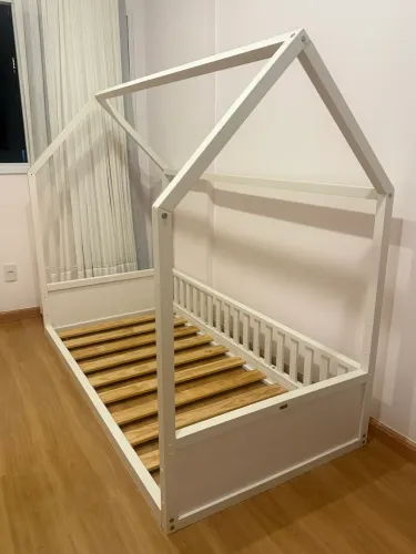 Cama montessoriana