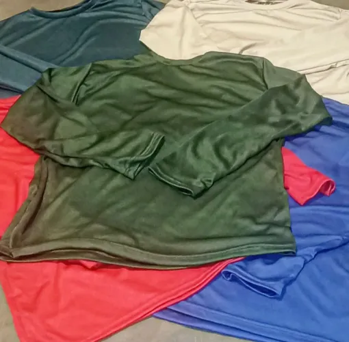 Combo com 3 blusas femininas Tam M para treino