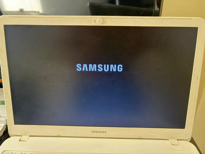 Notebook Samsung X40- Nvidia GeForce MX110 2GB, Intel Core i5 8th