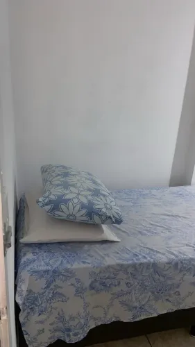 Alugo quarto mobiliado - 800 reais (taquara/mulheres)