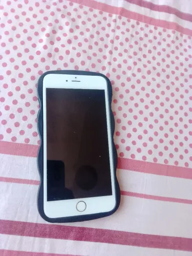 Vendo iPhone 6s plus 128gb apenas tela trocada