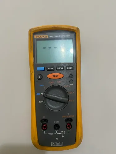 Megometro fluke 1507