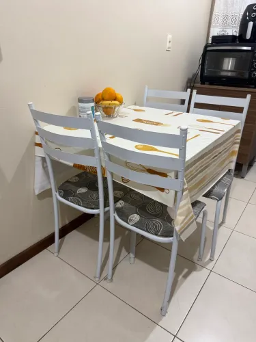 Conjunto jantar mesa com 4 cadeiras