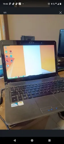 Notebook Funcionando | Tela com detalhe | Ótimo para Reparos/Peças 