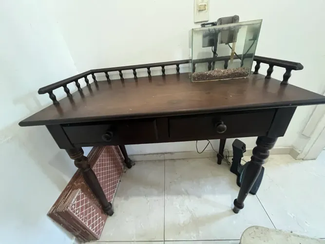 Escrivaninha de Madeira Maciça com 2 Gavetas