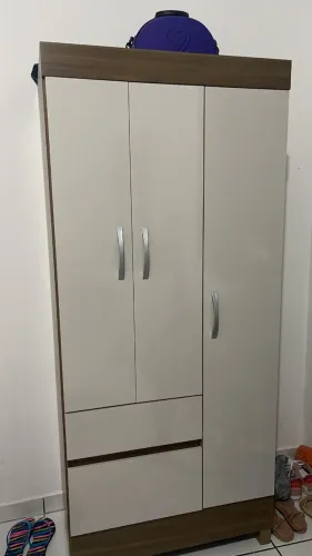 Roupeiro de solteiro
