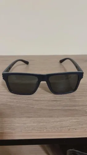 Óculos de sol com lentes de grau leve