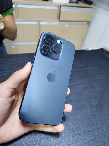 IPHONE 15 pro 128