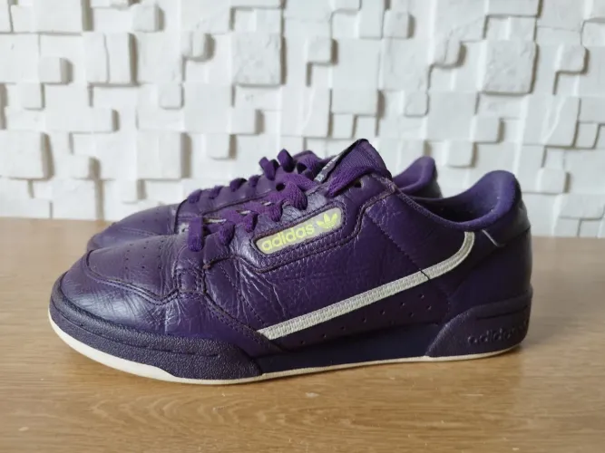 Tênis Adidas Original em Couro - NR 39