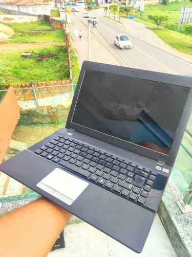 Vendo notebook Samsung 