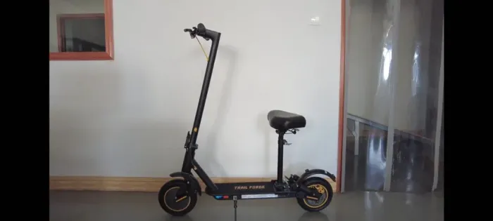 Patinete scooter elétrica