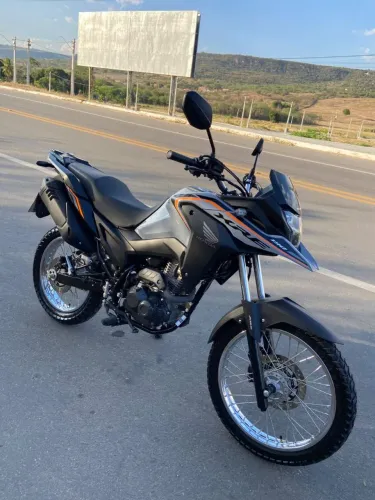 Vende-se XRE 190 estado de zero km