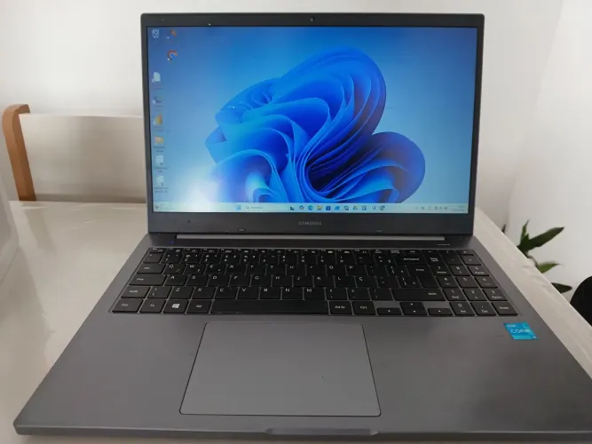 Notebook Samsung 15,6' Intel Core i3 - 1115G4, 4GB RAM 1TB 