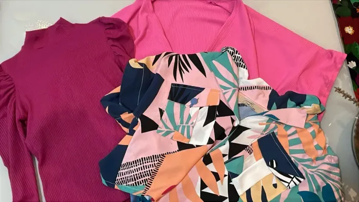 Vendo kit de blusas lindas, semi novas, com preço excelente, por apenas 49,90!