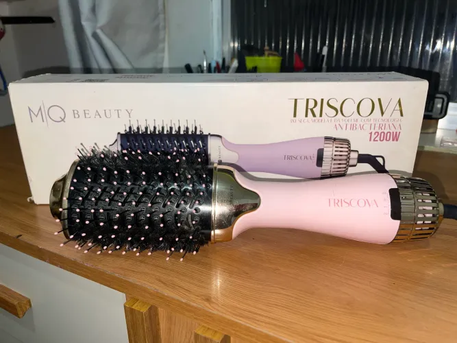 Escova alisadora 3X1 seca modela e volume da MQ Beauty