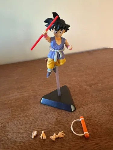 Boneco Dragon Ball Z Son Goku GT Kid Escala SH Figuarts Hybrid 