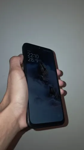 CELULAR REDMI 15C SEMINOVO COM CAPINHA E CARREGADOR TURBO