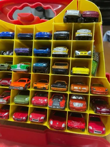Coleção Carros e Hot Wheels