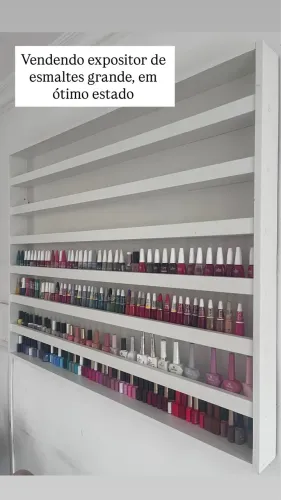 Expositor de esmaltes